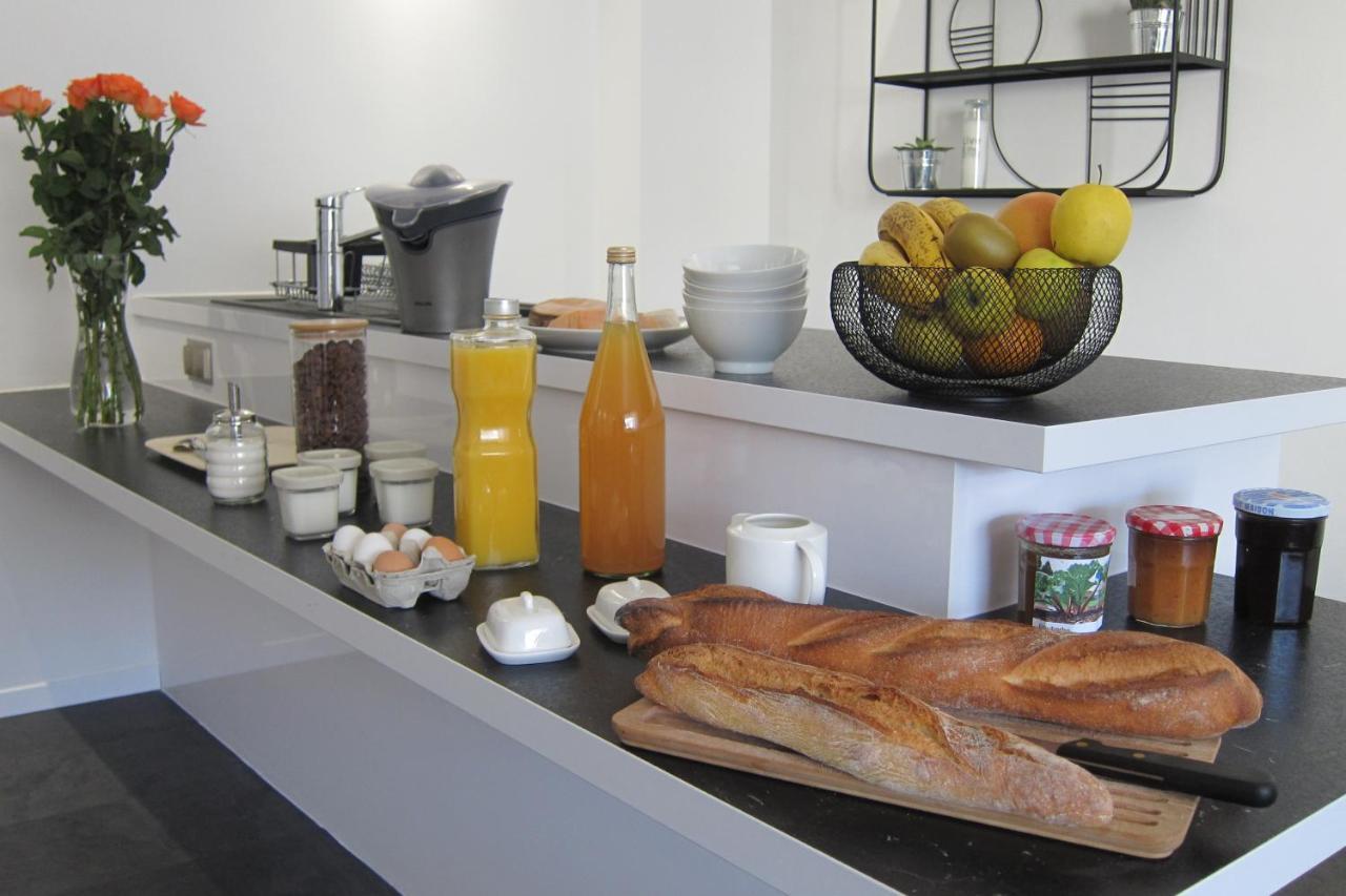 La Belle Jaune- Bed And Breakfast Moulins-les-Metz Exterior foto